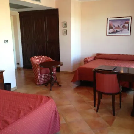 Hotel Barolo 3* ברולו