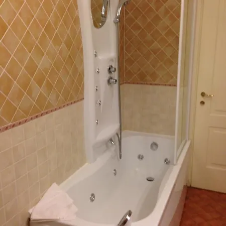 호텔 Hotel Barolo