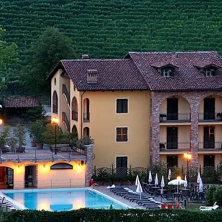 호텔 Hotel Barolo 3*