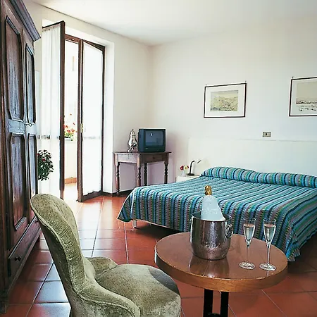 Hotel Barolo 3* 바롤로